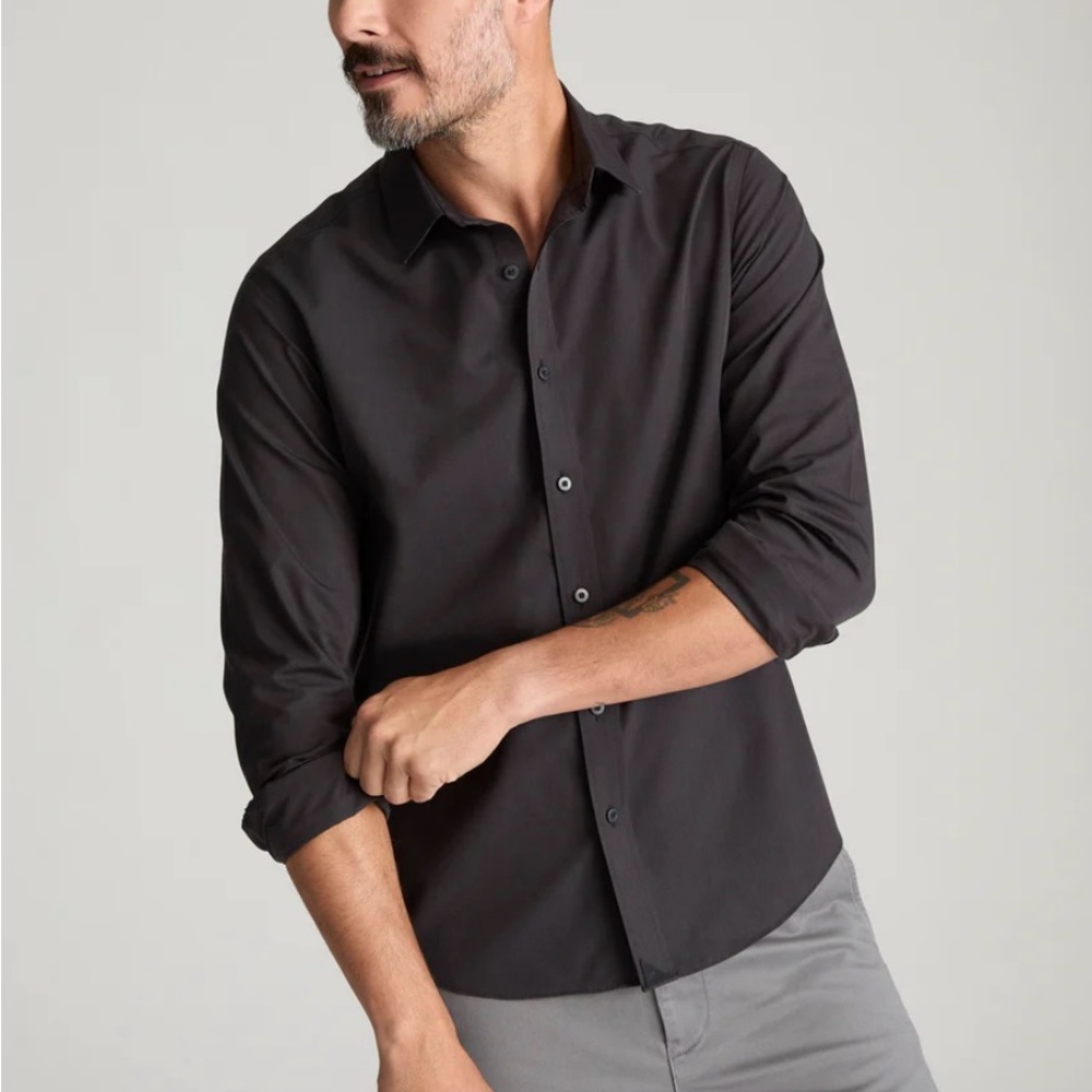 UNTUCKit Wrinkle-Free Black Stone Shirt